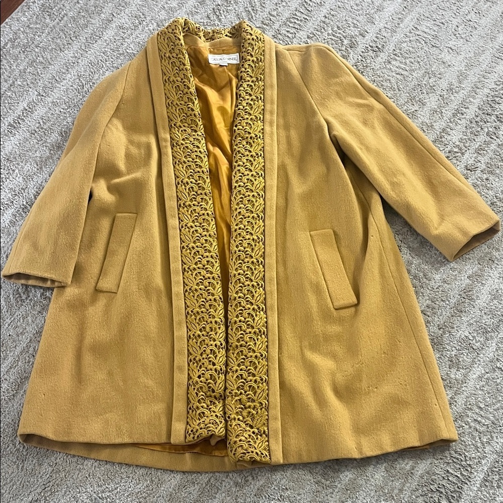 Vintage Casual Corner Mustard Yellow Open Front Wool Blend Lace Trimmed Coat 8